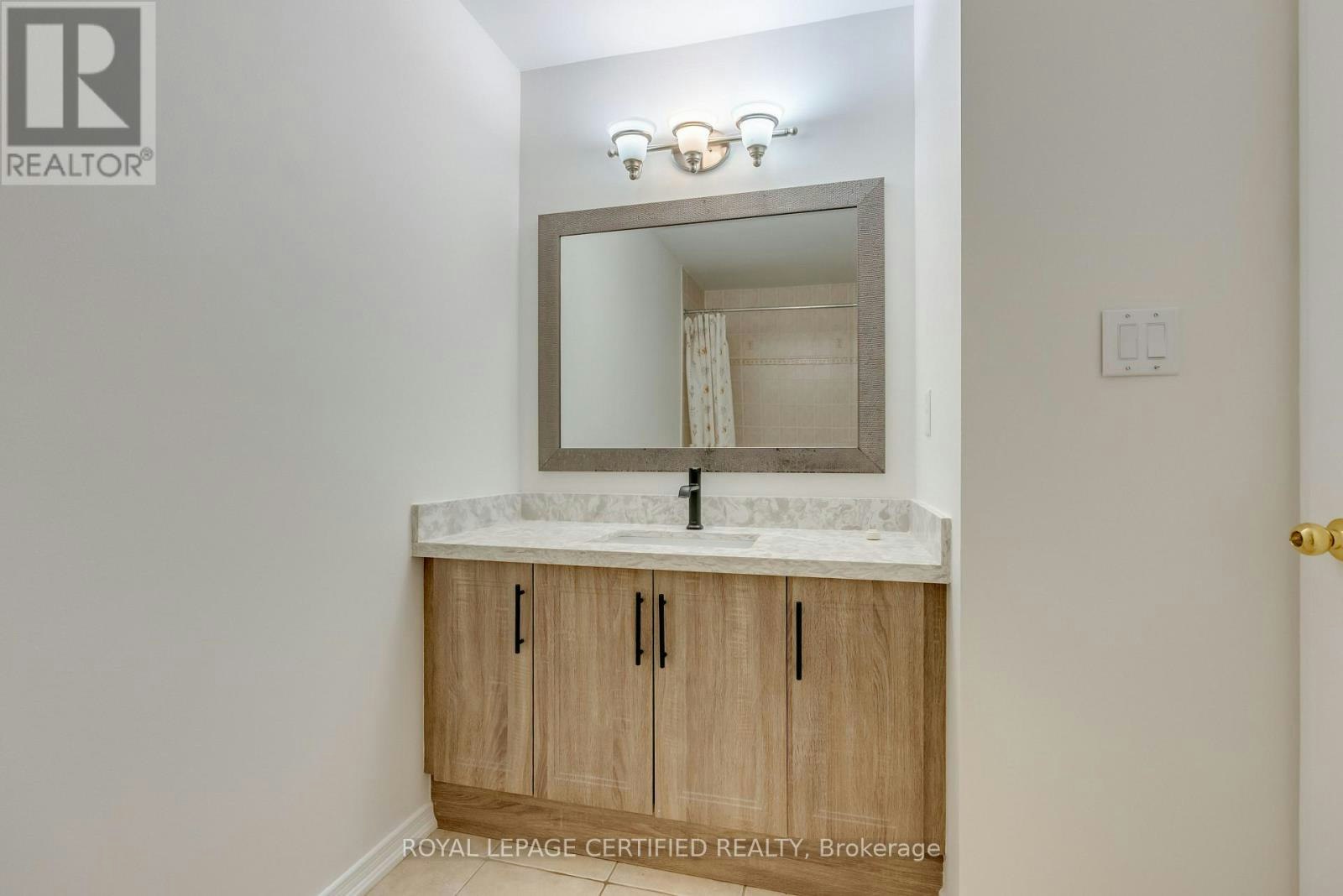 3053 Ferguson Drive, Burlington, ON, L7M 0G5 - 21