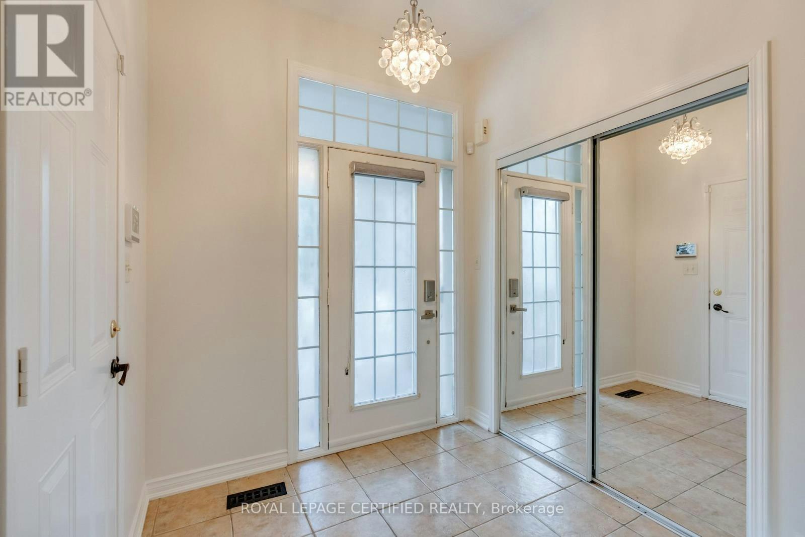 3053 Ferguson Drive, Burlington, ON, L7M 0G5 - 4