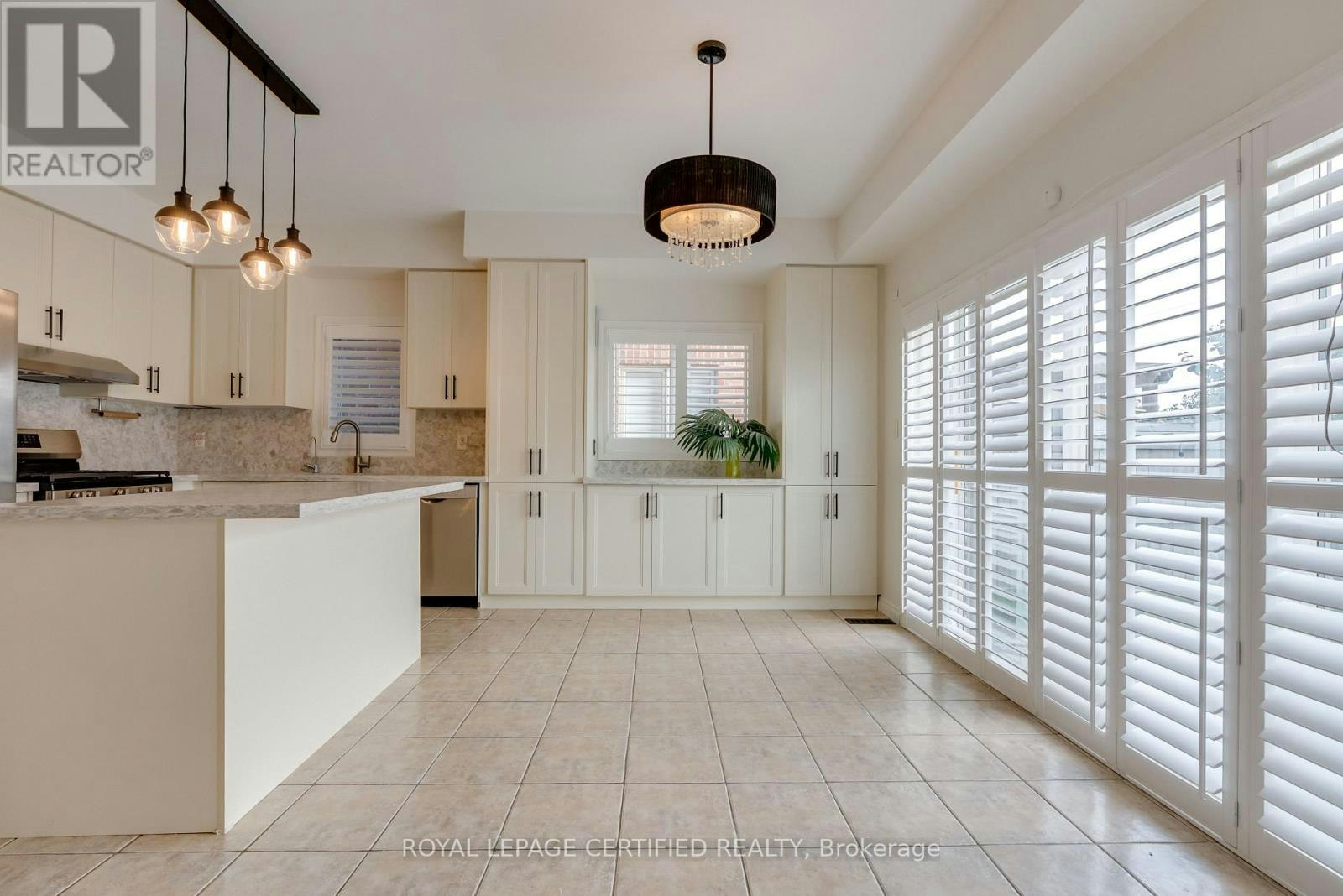3053 Ferguson Drive, Burlington, ON, L7M 0G5 - 11