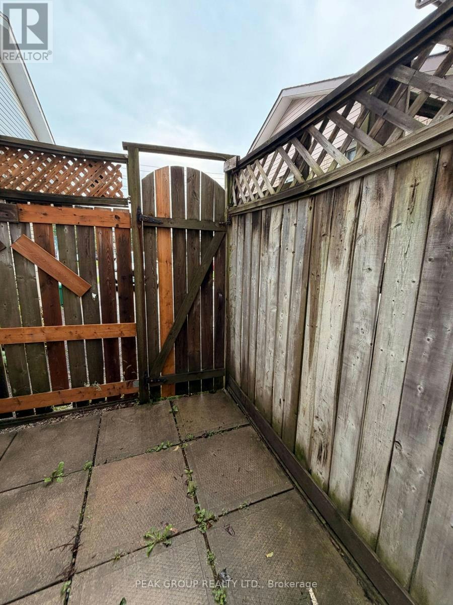 283 Vine Street, St. Catharines, ON, L2M 7R5 - 9
