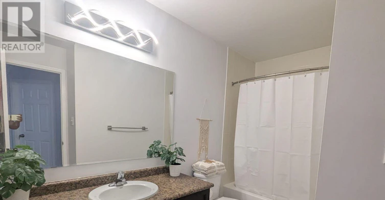 21 Linnell Street, Ajax, ON, L1Z 0K9 - 16
