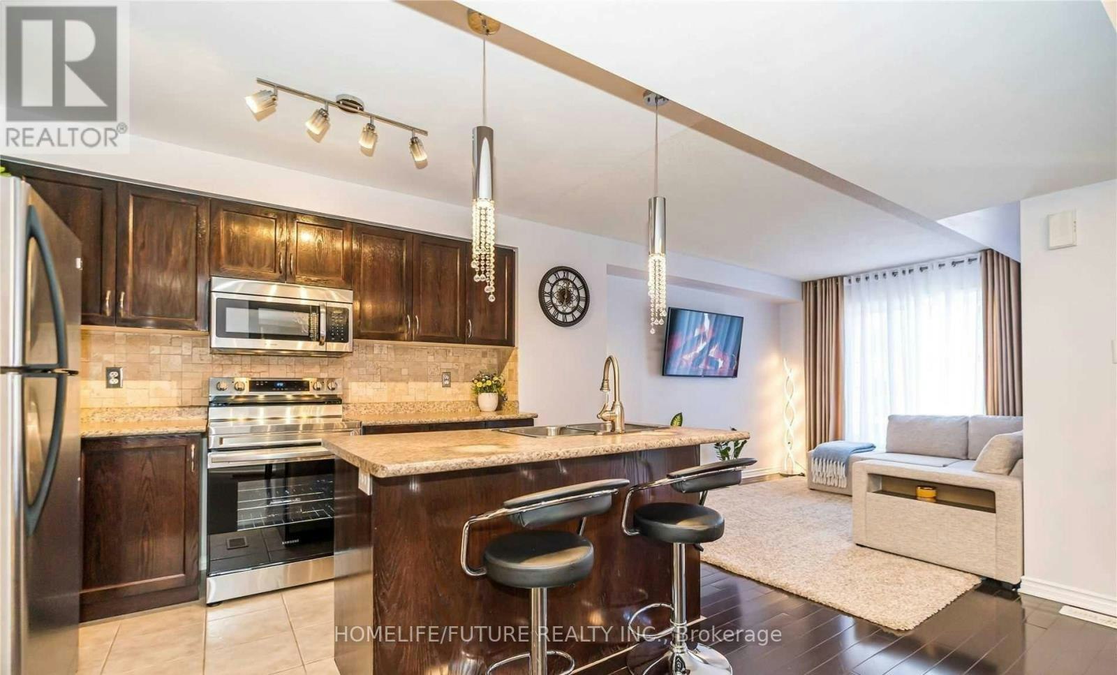 21 Linnell Street, Ajax, ON, L1Z 0K9 - 6