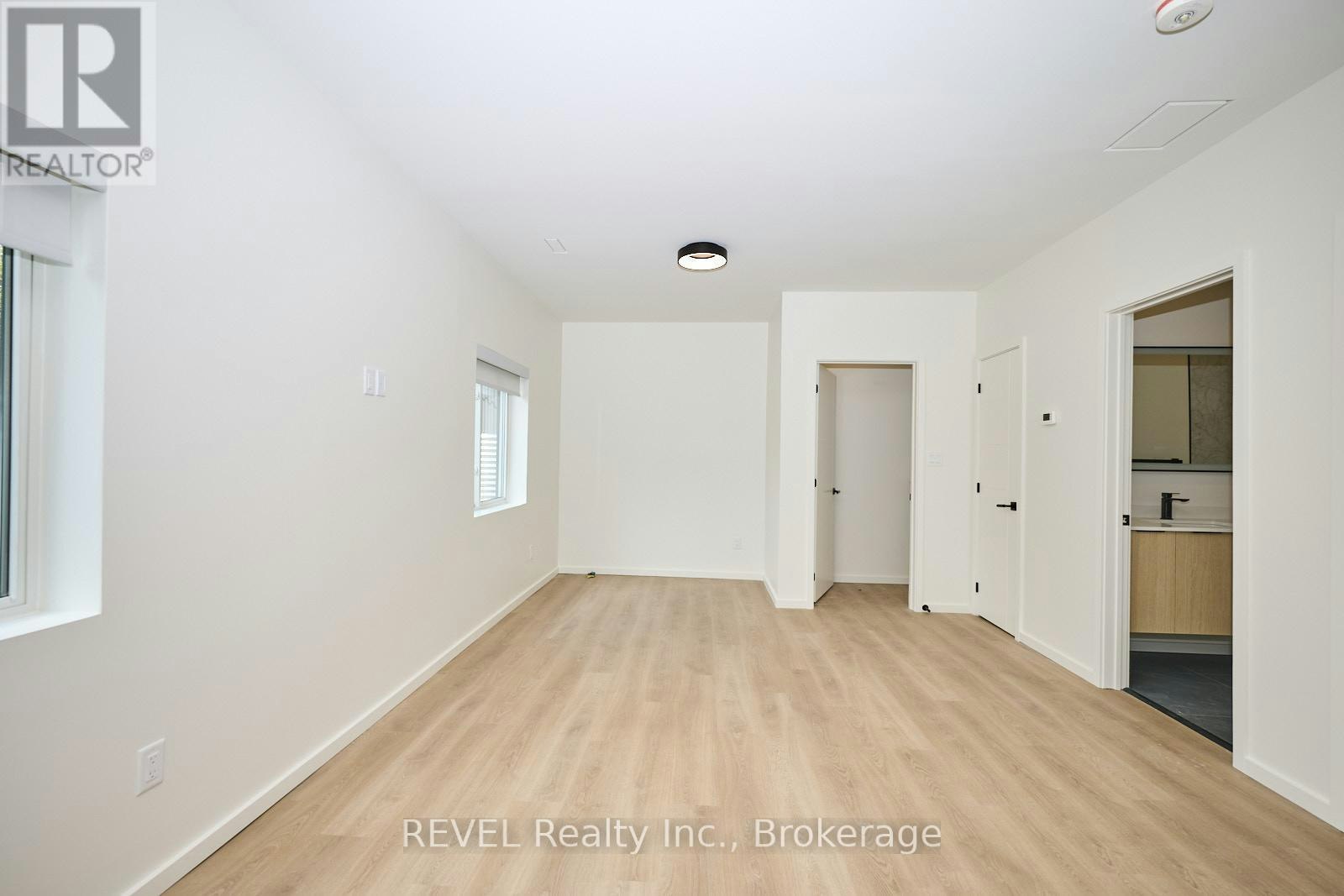 2-5361 Valley Way, Niagara Falls, ON, L2E 1X5 - 13