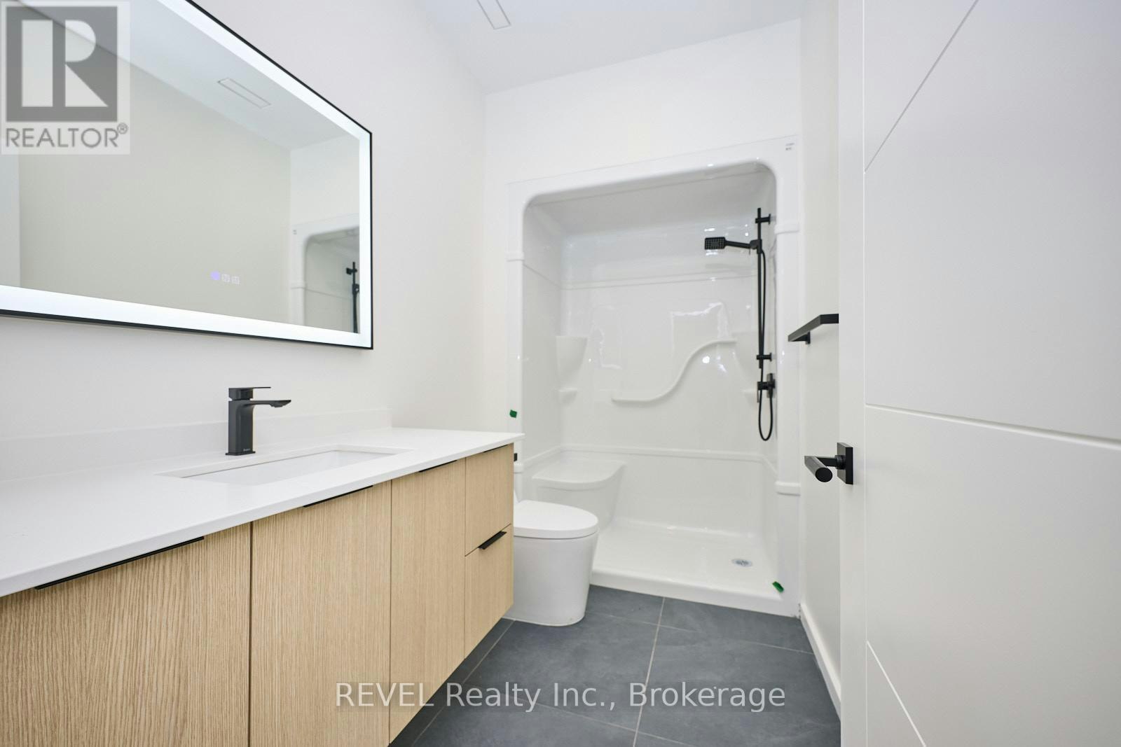 2-5361 Valley Way, Niagara Falls, ON, L2E 1X5 - 10