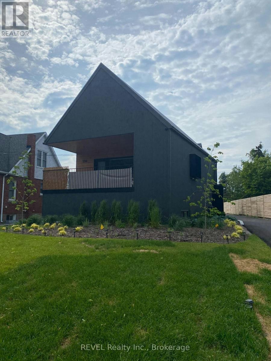 2-5361 Valley Way, Niagara Falls, ON, L2E 1X5