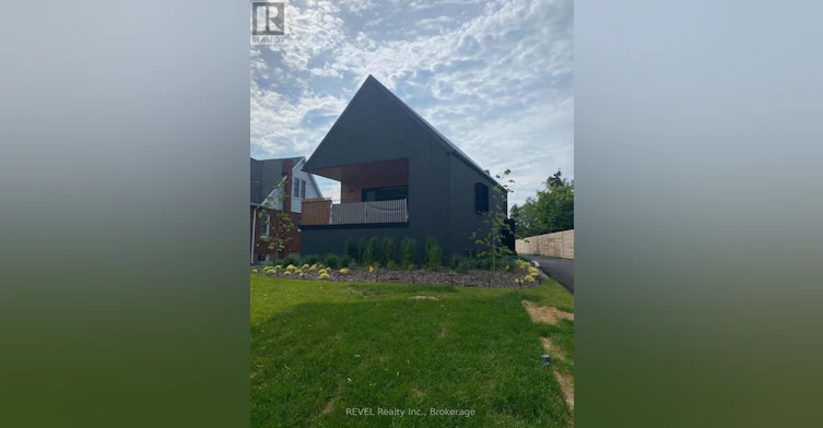 2-5361 Valley Way, Niagara Falls, ON, L2E 1X5