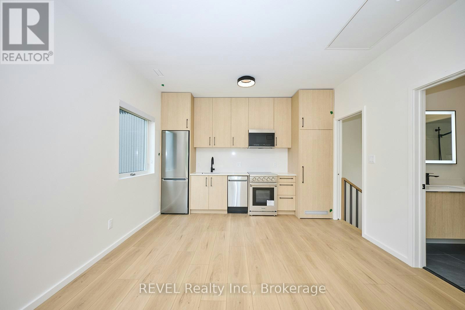 2-5361 Valley Way, Niagara Falls, ON, L2E 1X5 - 8