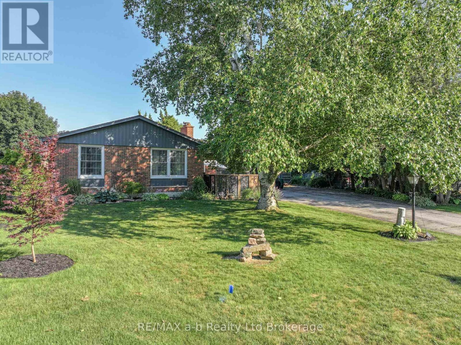 6 Camdon Court, Tillsonburg, ON, N4G 4B3