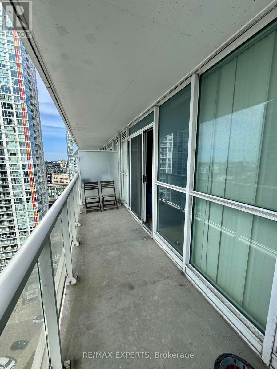 2509-75 Queens Wharf Road W, Toronto, ON, M5V 0J8 - 12