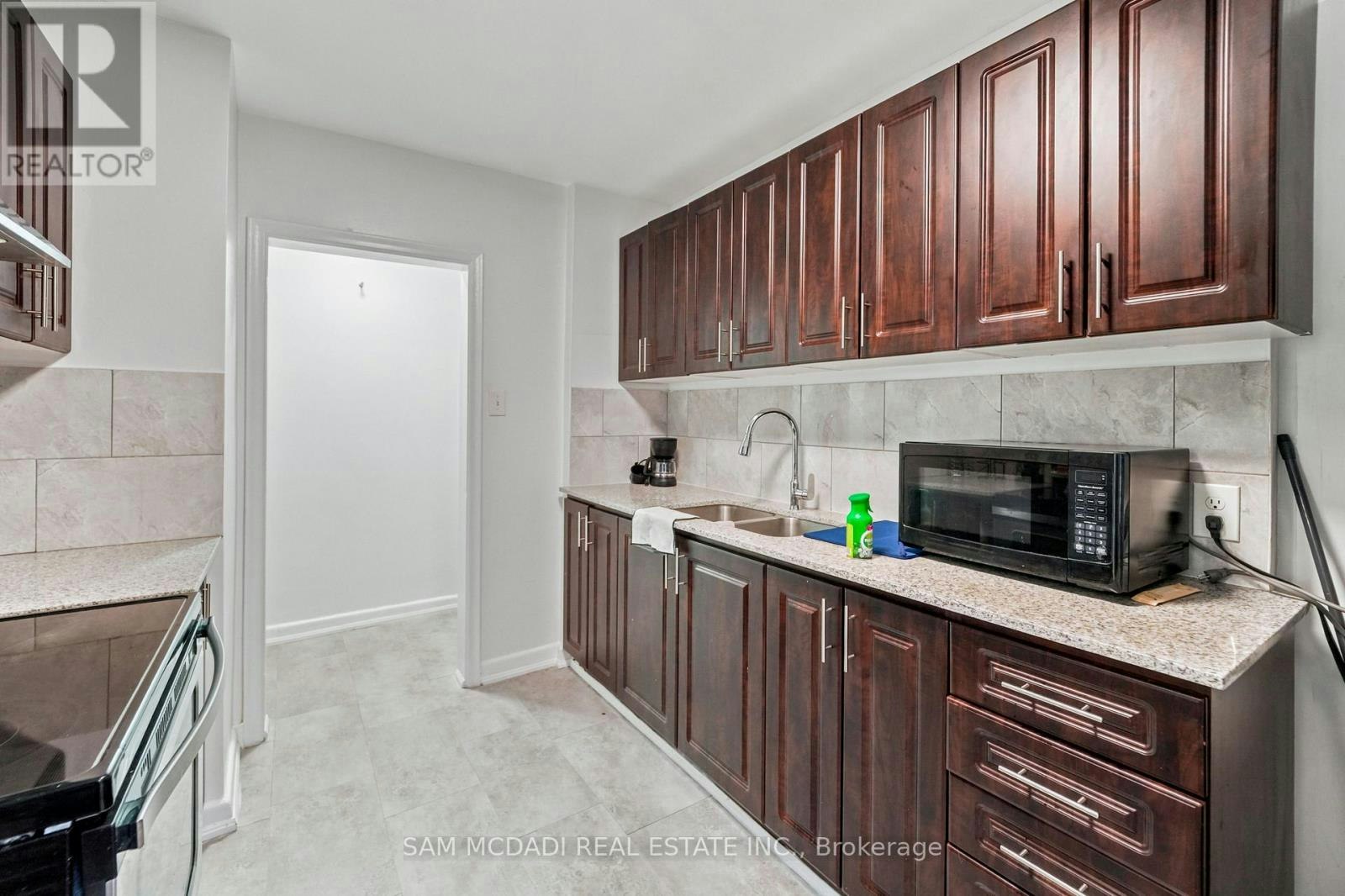 201-1016 O'connor Drive, Toronto, ON, M4B 2T3 - 7
