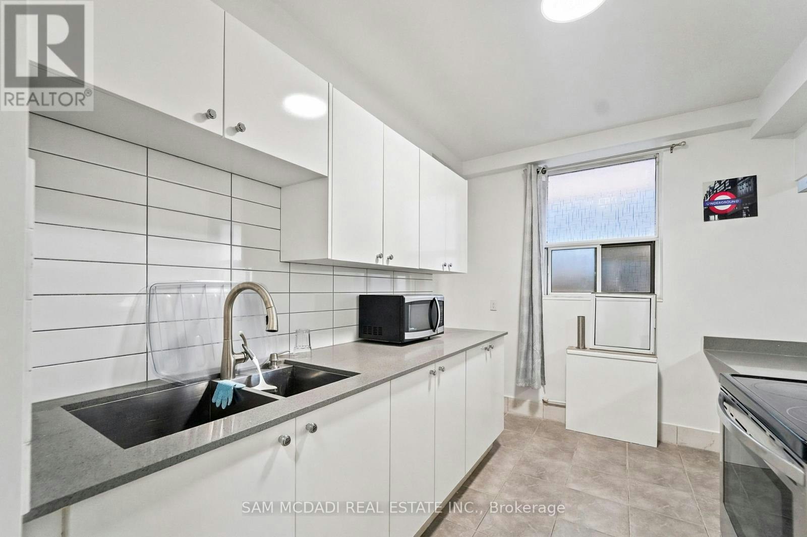 103-1016 O'connor Drive, Toronto, ON, M4B 2T3 - 9