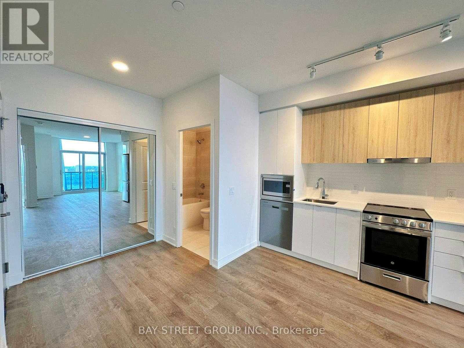 B3001-50 Upper Mall Way, Vaughan, ON, L4J 4P8 - 9