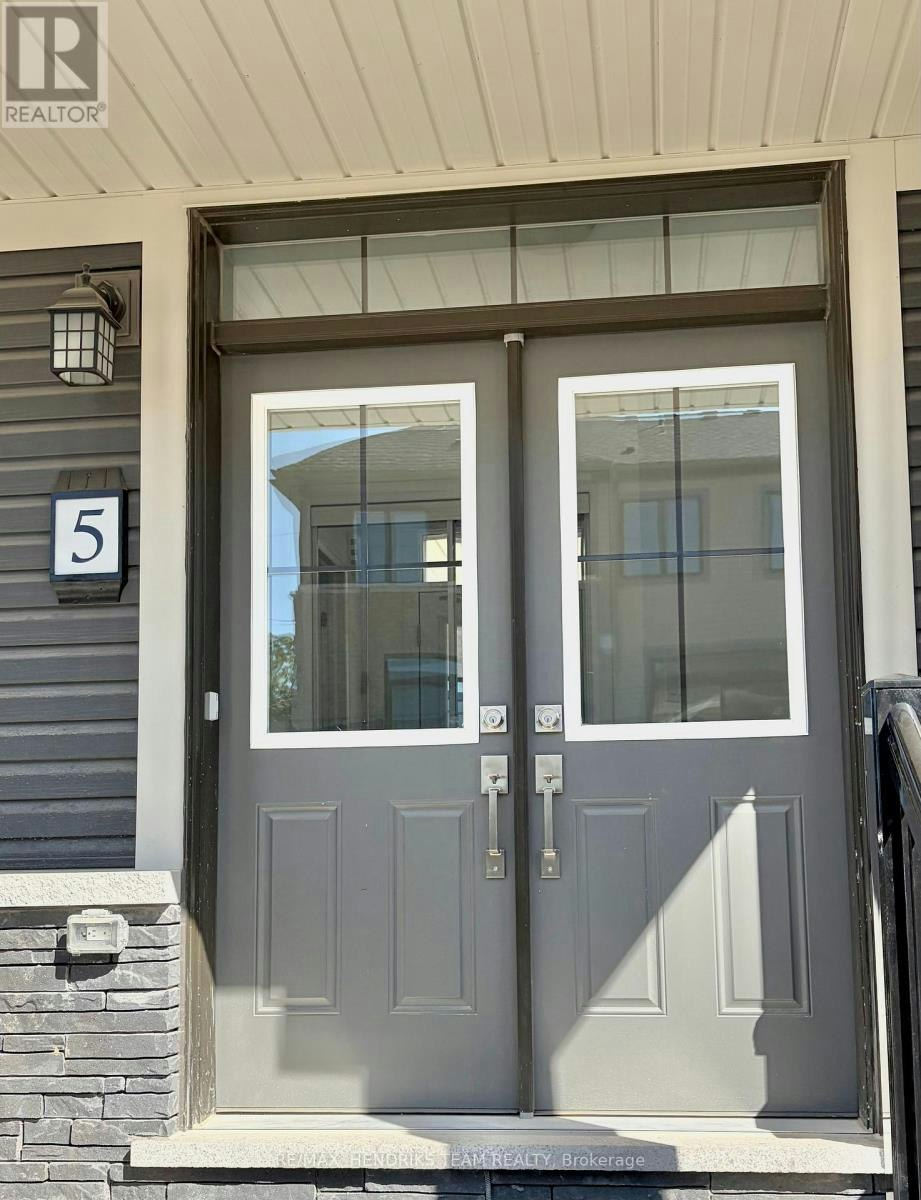 5 Derose Avenue S, Thorold, ON, L3B 5N5 - 24