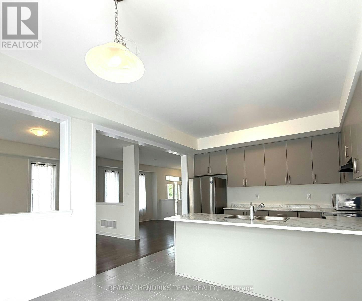 5 Derose Avenue S, Thorold, ON, L3B 5N5 - 7