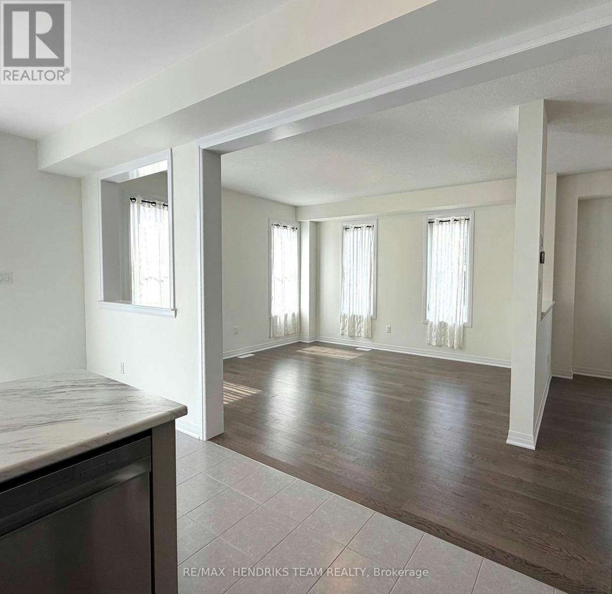 5 Derose Avenue S, Thorold, ON, L3B 5N5 - 5