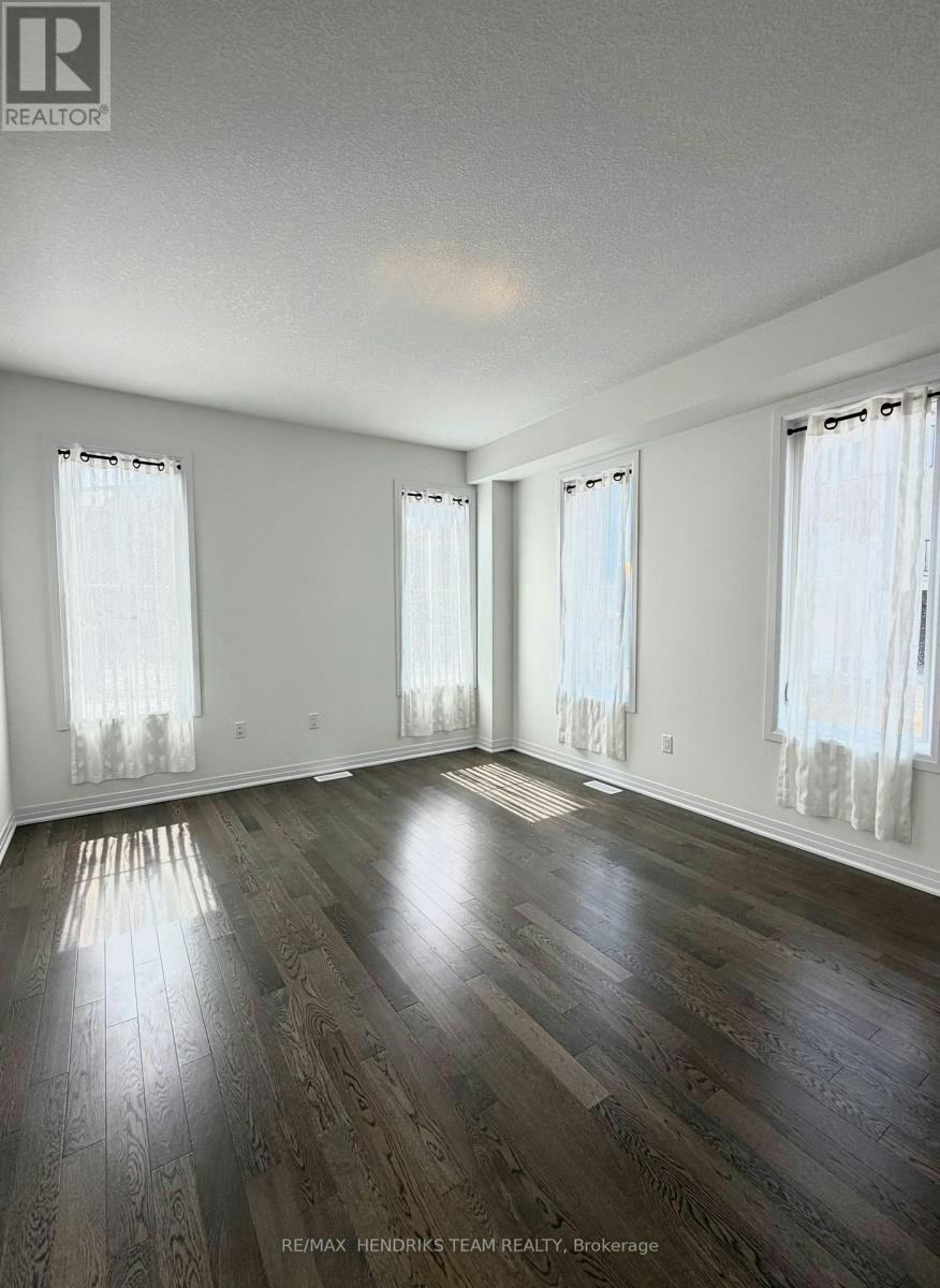 5 Derose Avenue S, Thorold, ON, L3B 5N5 - 9