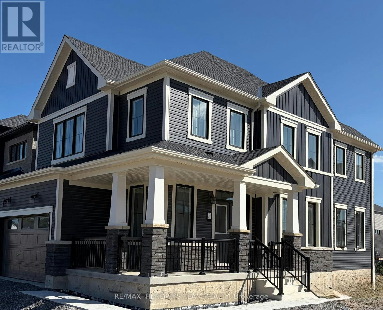 5 Derose Avenue S, Thorold, ON, L3B 5N5 - 3