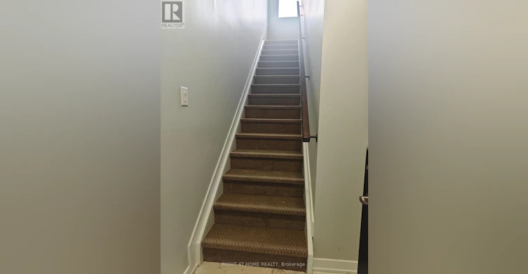 C-1332 Thames Street, Ottawa, ON, K1Z 7N4 - 2