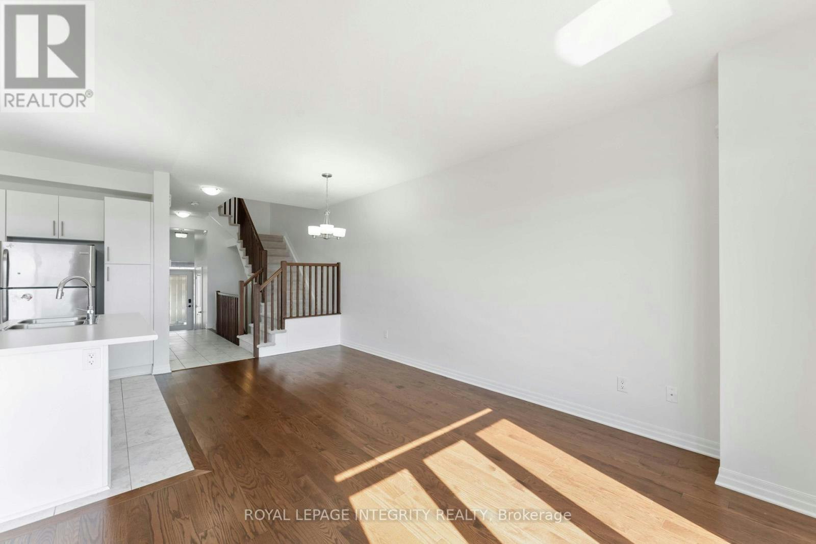 521 Rioja Street, Ottawa, ON, K2S 0H8 - 6
