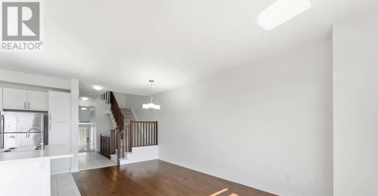 521 Rioja Street, Ottawa, ON, K2S 0H8 - 6