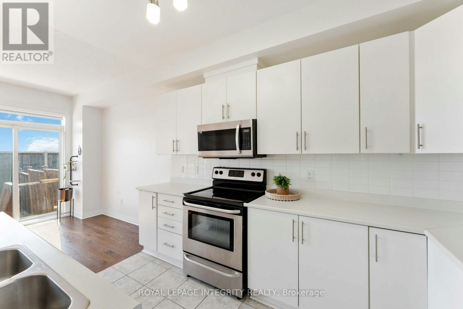521 Rioja Street, Ottawa, ON, K2S 0H8 - 11