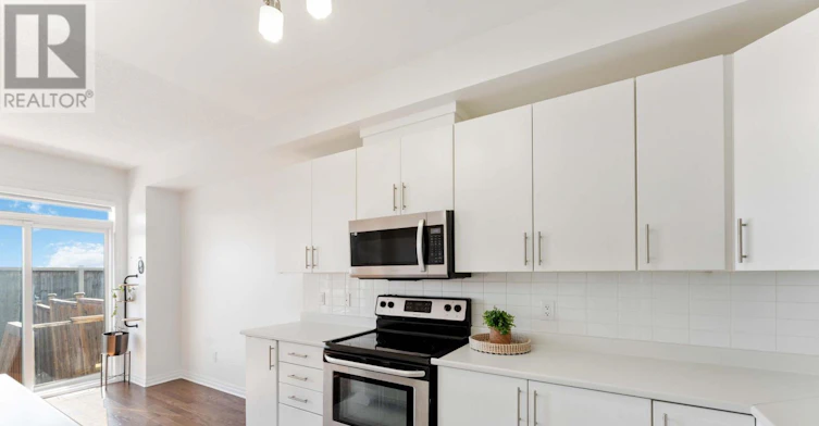 521 Rioja Street, Ottawa, ON, K2S 0H8 - 11