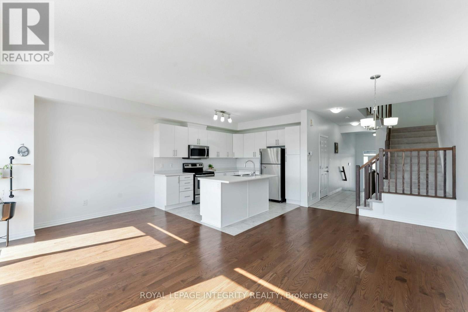 521 Rioja Street, Ottawa, ON, K2S 0H8 - 5