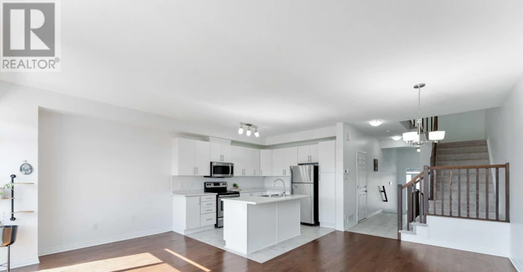 521 Rioja Street, Ottawa, ON, K2S 0H8 - 5