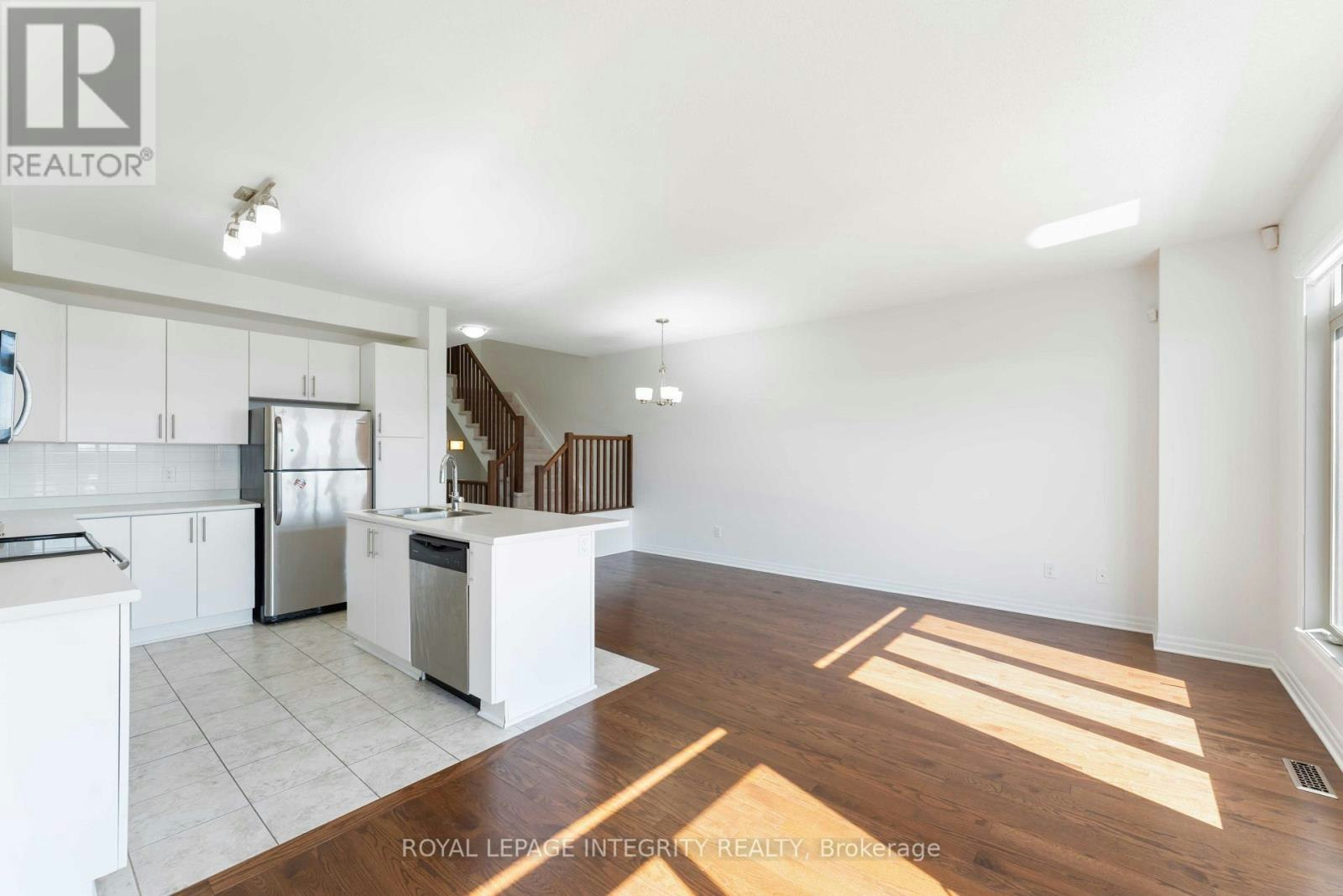521 Rioja Street, Ottawa, ON, K2S 0H8 - 7