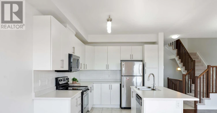 521 Rioja Street, Ottawa, ON, K2S 0H8 - 14