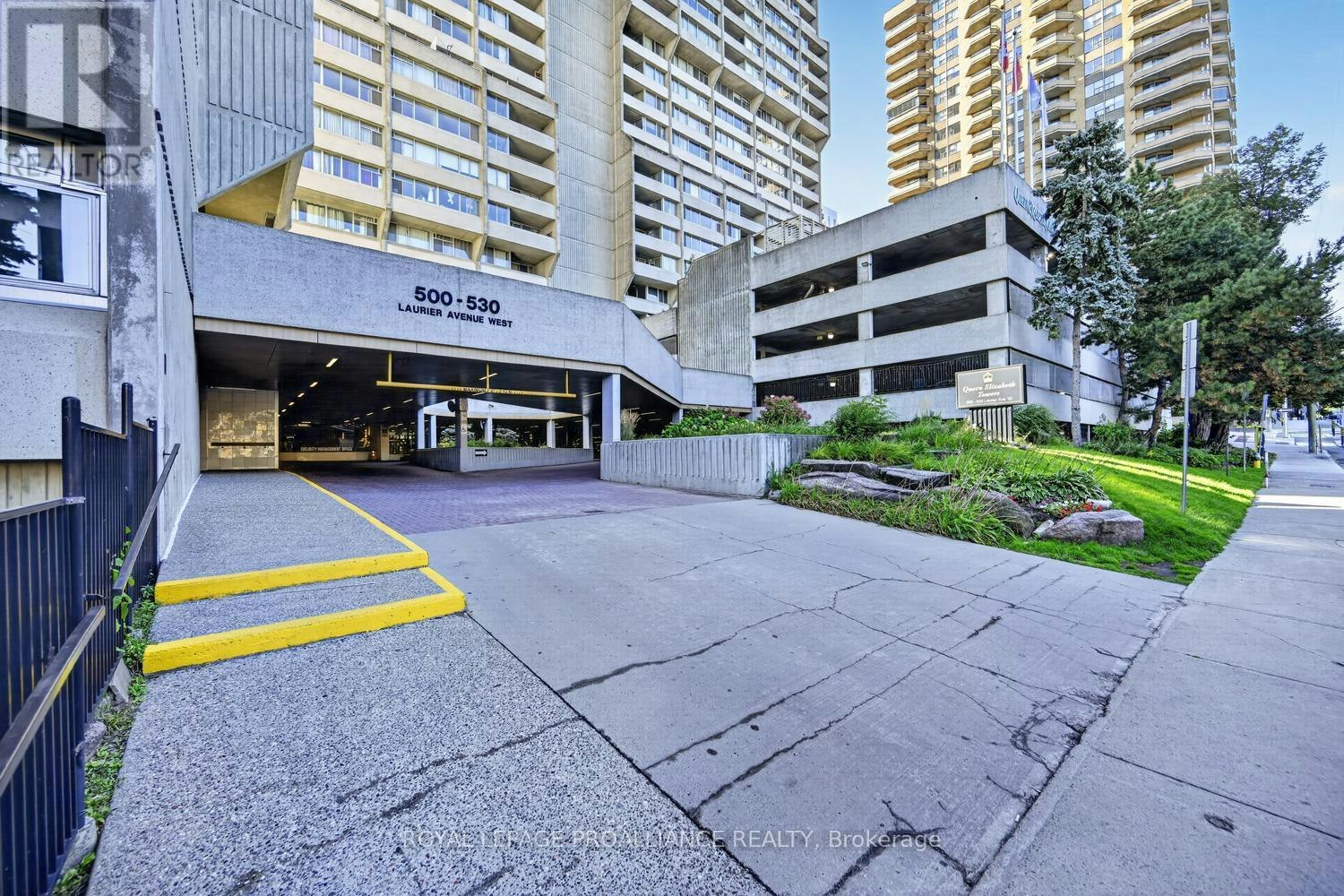 907-500 Laurier Avenue W, Ottawa, ON, K1R 5E1