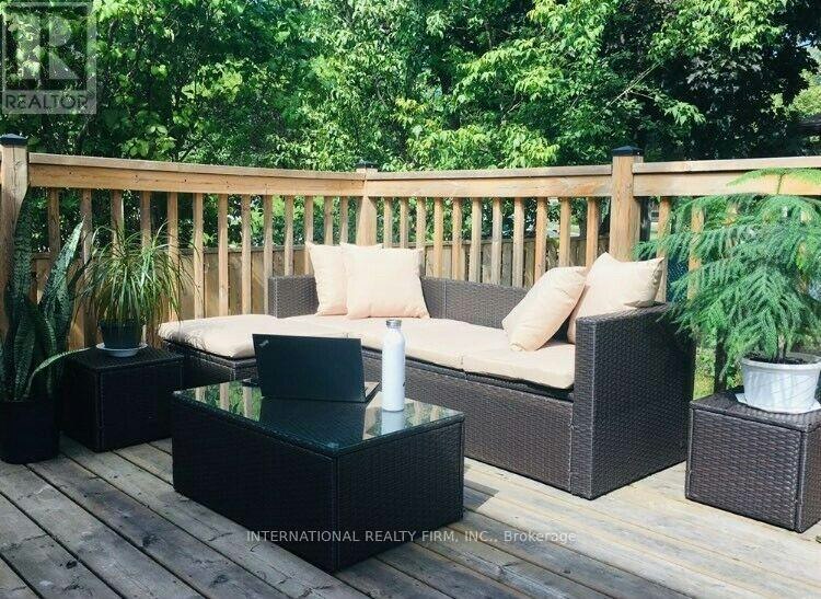 UPPER-77 Elise Terrace, Toronto, ON, M2R 2W9 - 12