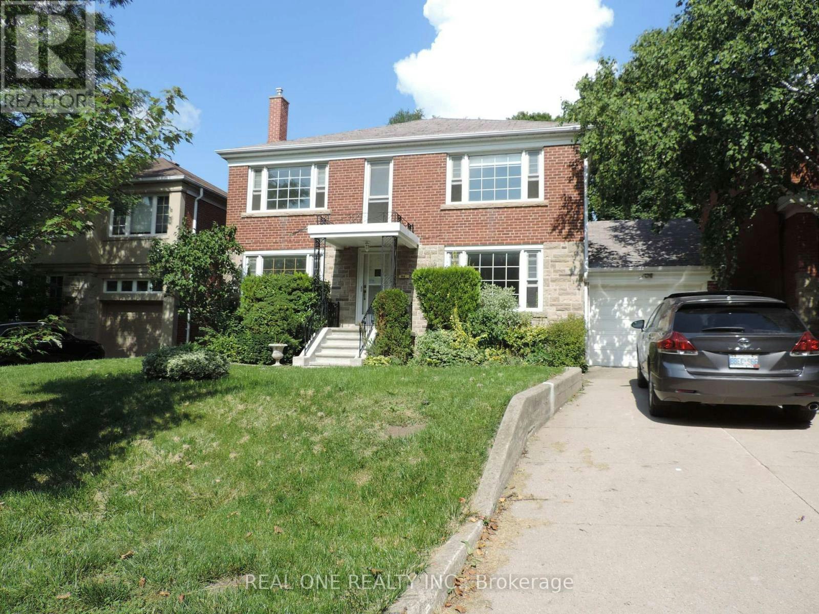 616 Briar Hill Avenue, Toronto, ON, M5N 1N2