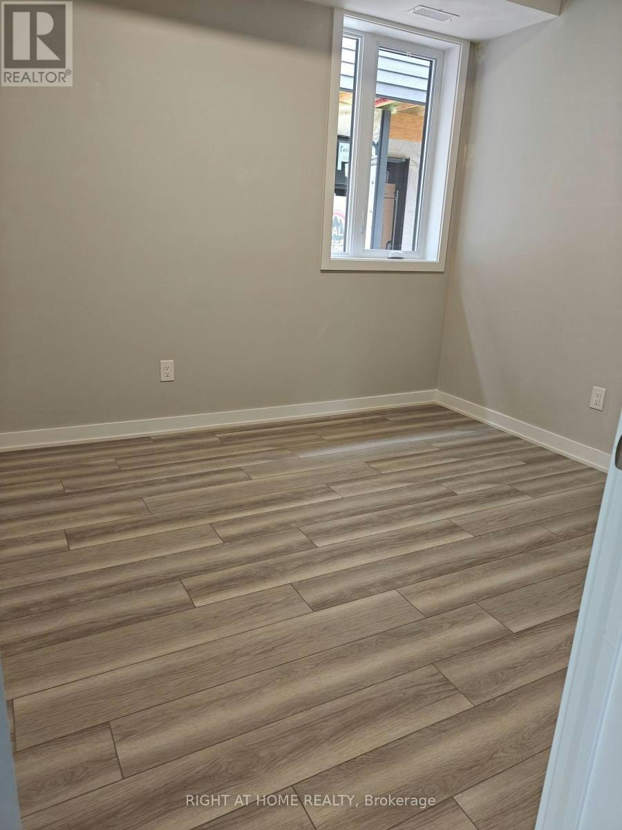 A-1332 Thames Street, Ottawa, ON, K1Z 7N4 - 12