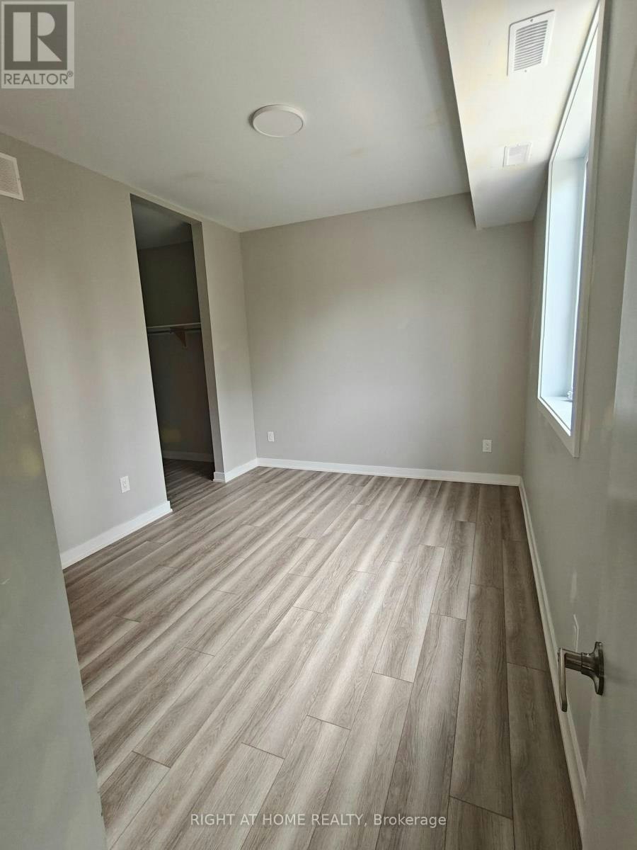 A-1332 Thames Street, Ottawa, ON, K1Z 7N4 - 6