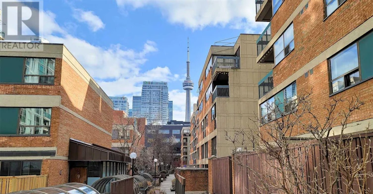 318-89 Mccaul Street, Toronto, ON, M5T 2X3 - 19