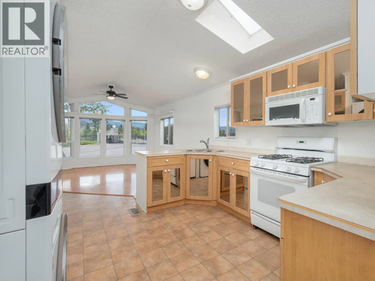 98-8000 Highland Road, Vernon, BC, V1B 3W5 - 8