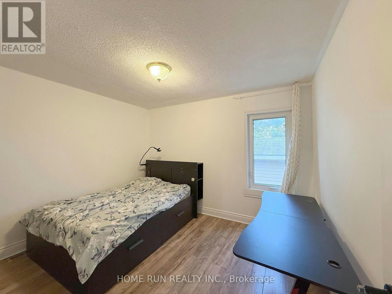 68 Meadowlands Drive W, Ottawa, ON, K2G 2R6 - 9