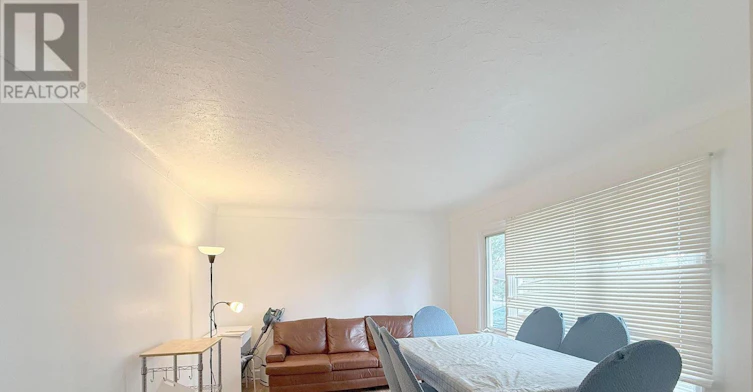 68 Meadowlands Drive W, Ottawa, ON, K2G 2R6 - 7