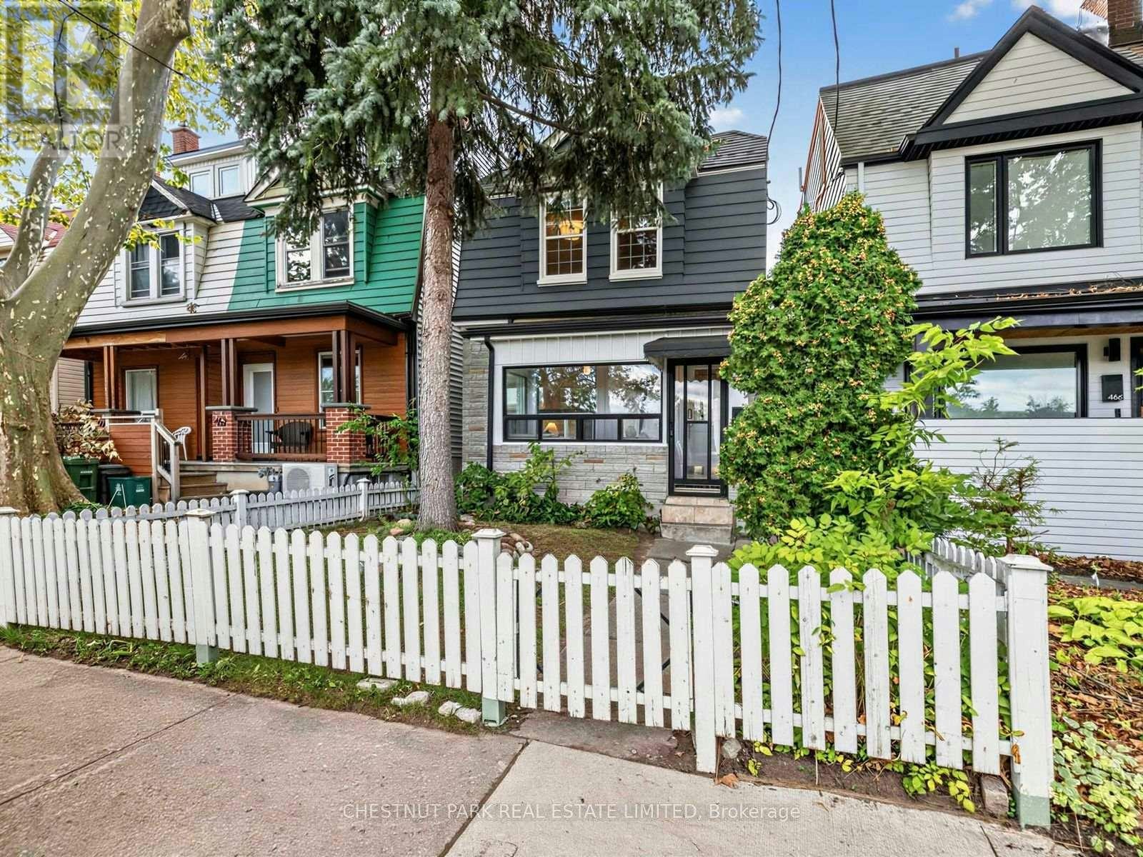 464 Montrose Avenue, Toronto, ON, M6G 3H1