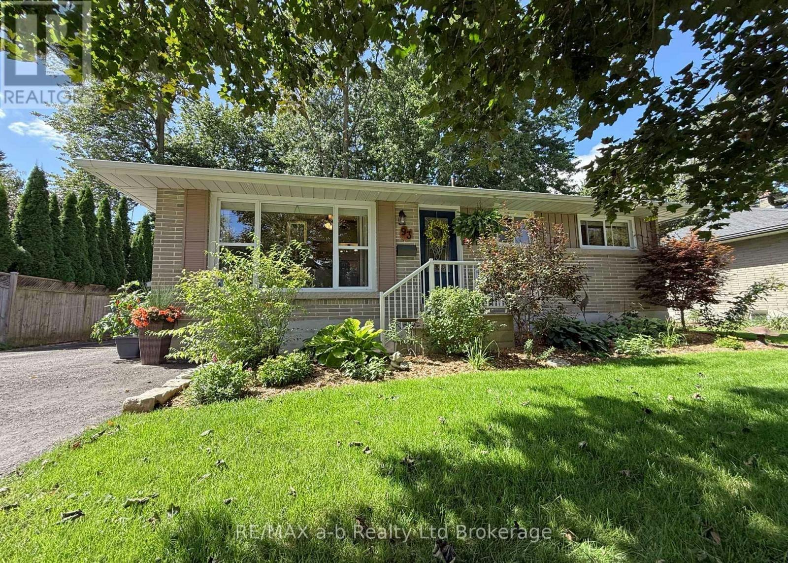93 Park Crescent NORTH, Woodstock, ON, N4S 7M1