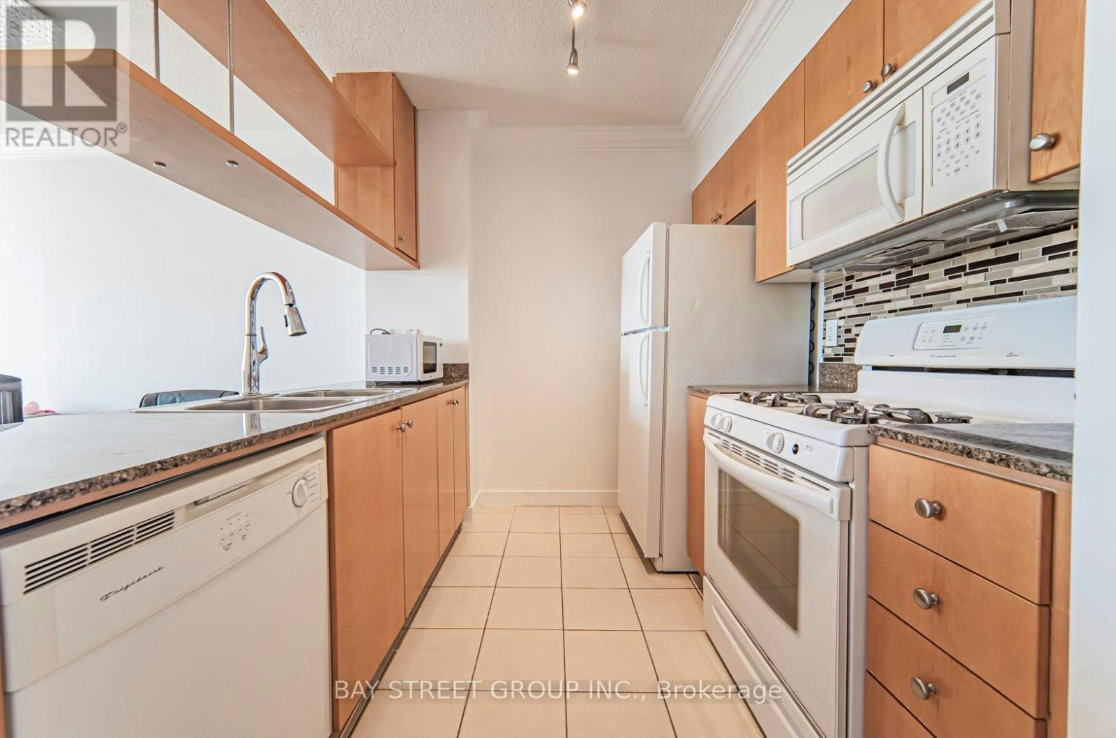 3501-10 Navy Wharf Court, Toronto, ON, M5V 3V2 - 9