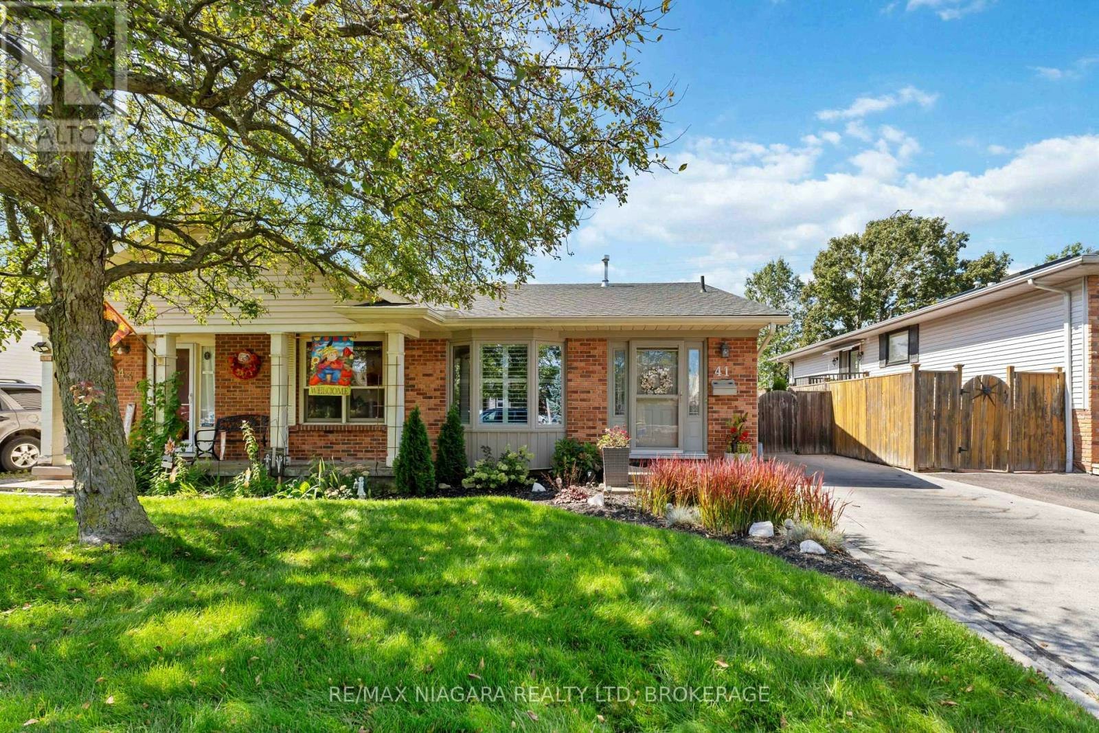 41 Fox Trail Drive, St. Catharines, ON, L2S 3T7