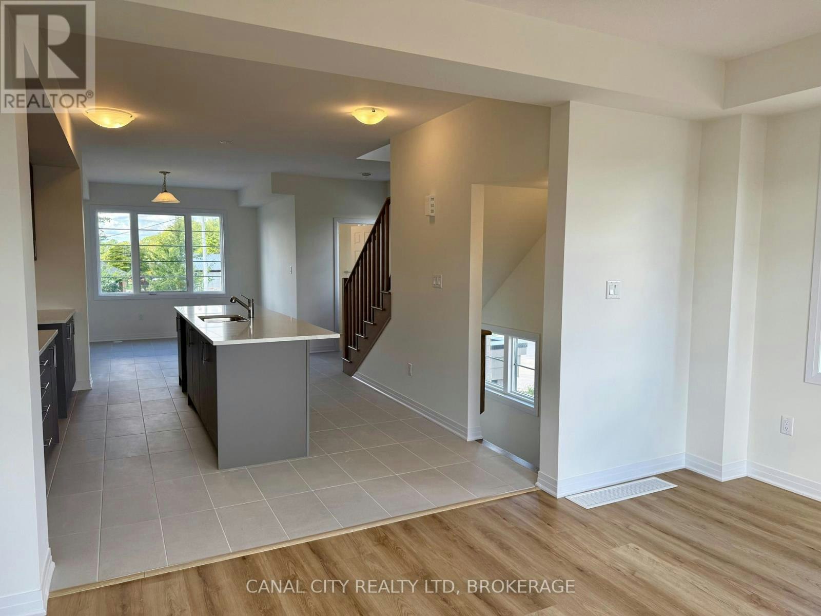 1 Vanderburg Lane, Thorold, ON, L2V 0R1 - 10