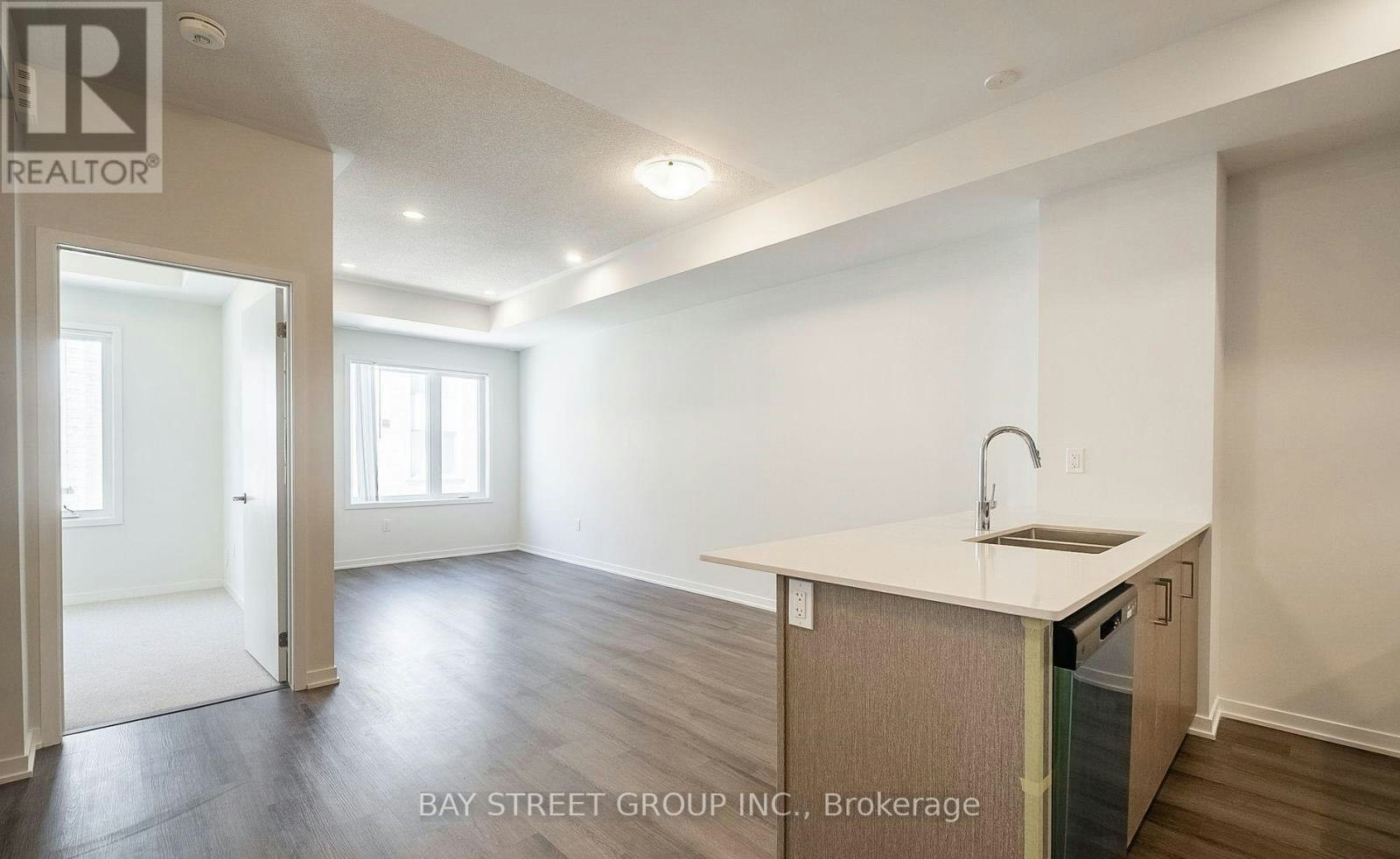 TH166-151 Honey Crisp Crescent, Vaughan, ON, L4K 5Z8 - 7
