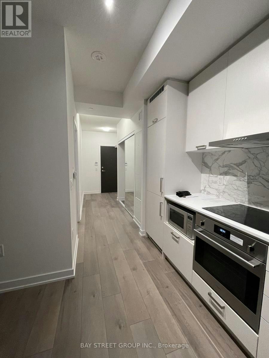1717-10 Honeycrisp Crescent, Vaughan, ON, L4K 0M7 - 6