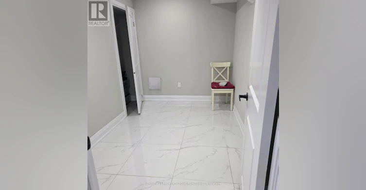 2 Bachelor Street, Brampton, ON, L7A 5B1 - 6