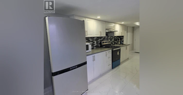 2 Bachelor Street, Brampton, ON, L7A 5B1 - 7