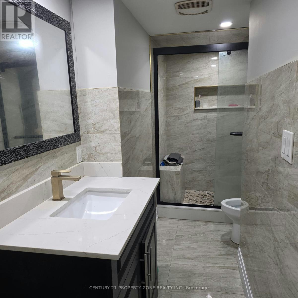 2 Bachelor Street, Brampton, ON, L7A 5B1 - 10