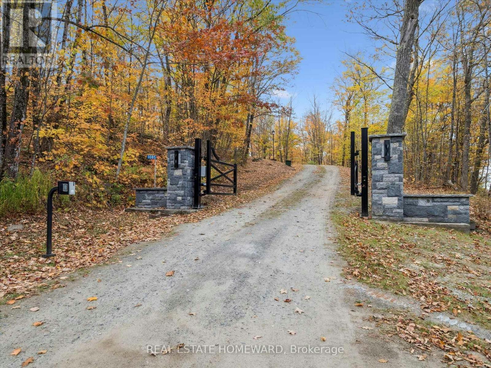 1085 Austin Lane, Lake of Bays, ON, P0B 1A0